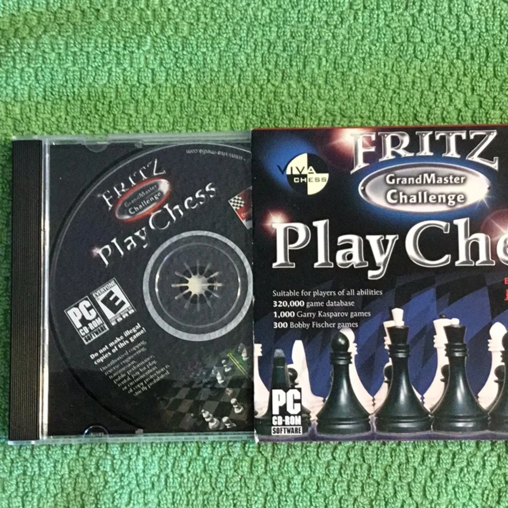Play Chess PC Game Black and White Strategy